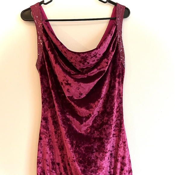 Fabulous velour and sequin mini dress - Picture 1 of 6